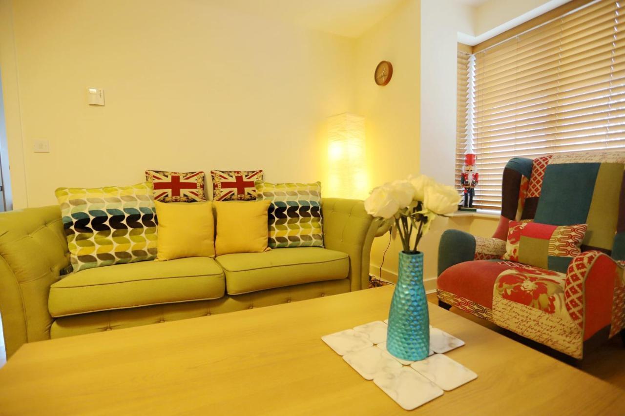 Appartamento Easytravel Luxury Nec/Airport 3 Beds House Birmingham Esterno foto