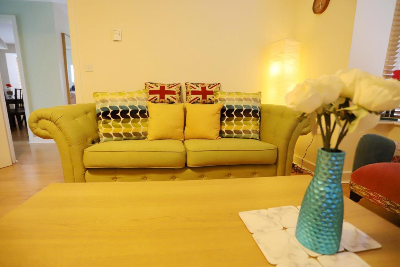 Appartamento Easytravel Luxury Nec/Airport 3 Beds House Birmingham Esterno foto